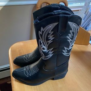 Black & White Embroidered Cowboy Boots
